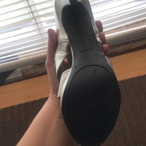 Silver sparkly pumps